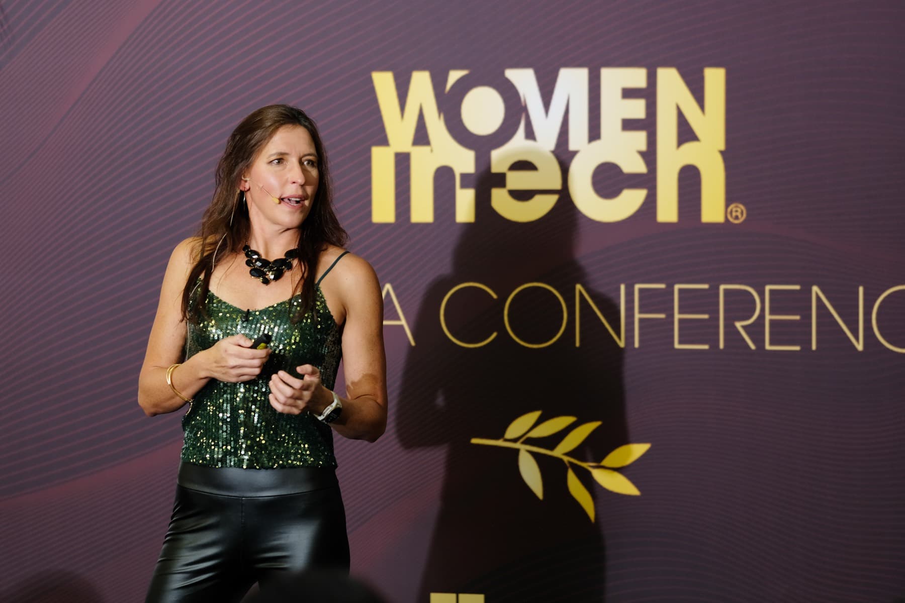 How Far in Advance Should You Book a Keynote Speaker?
