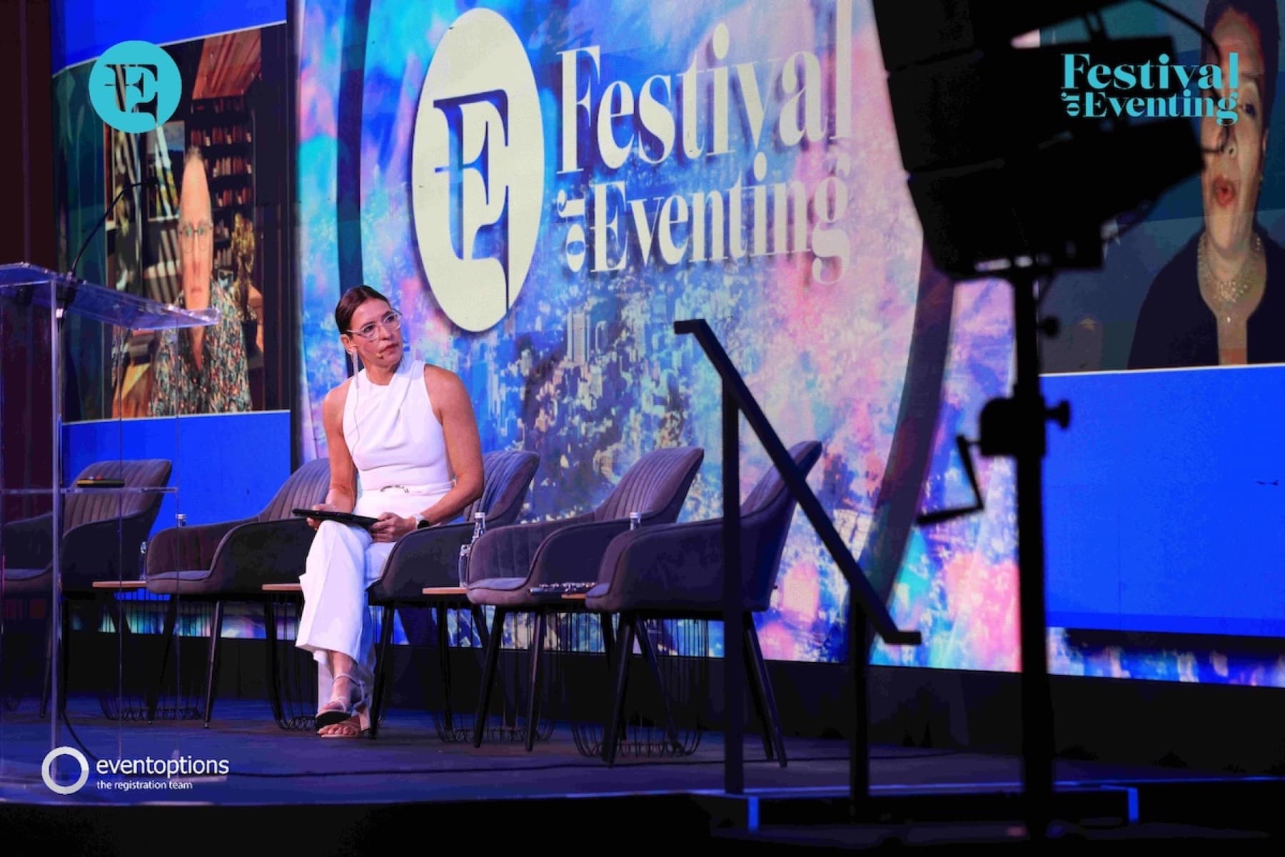 Virtual, Hybrid or In-Person: Choosing the Right Keynote Format
