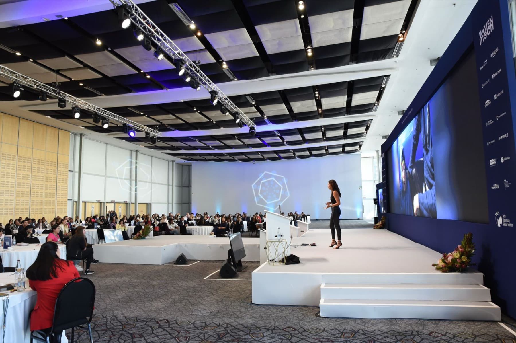 How to Choose a Conference Theme That Actually Lands