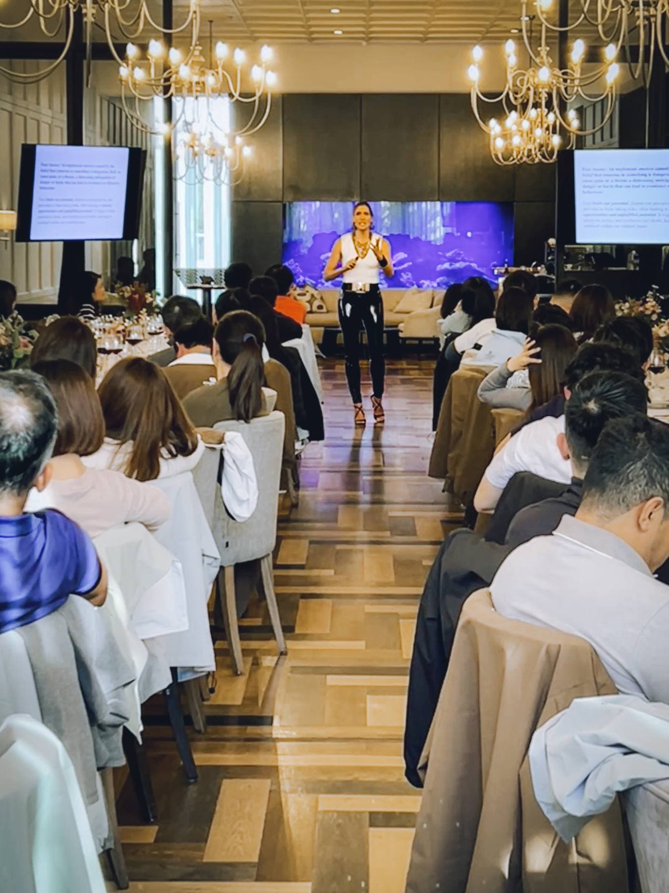 Carina Bruwer delivering her keynote to DBS Bank's global leadership audience